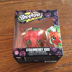 Shopkins Strawberry Kiss Vinyl Collectible NWT